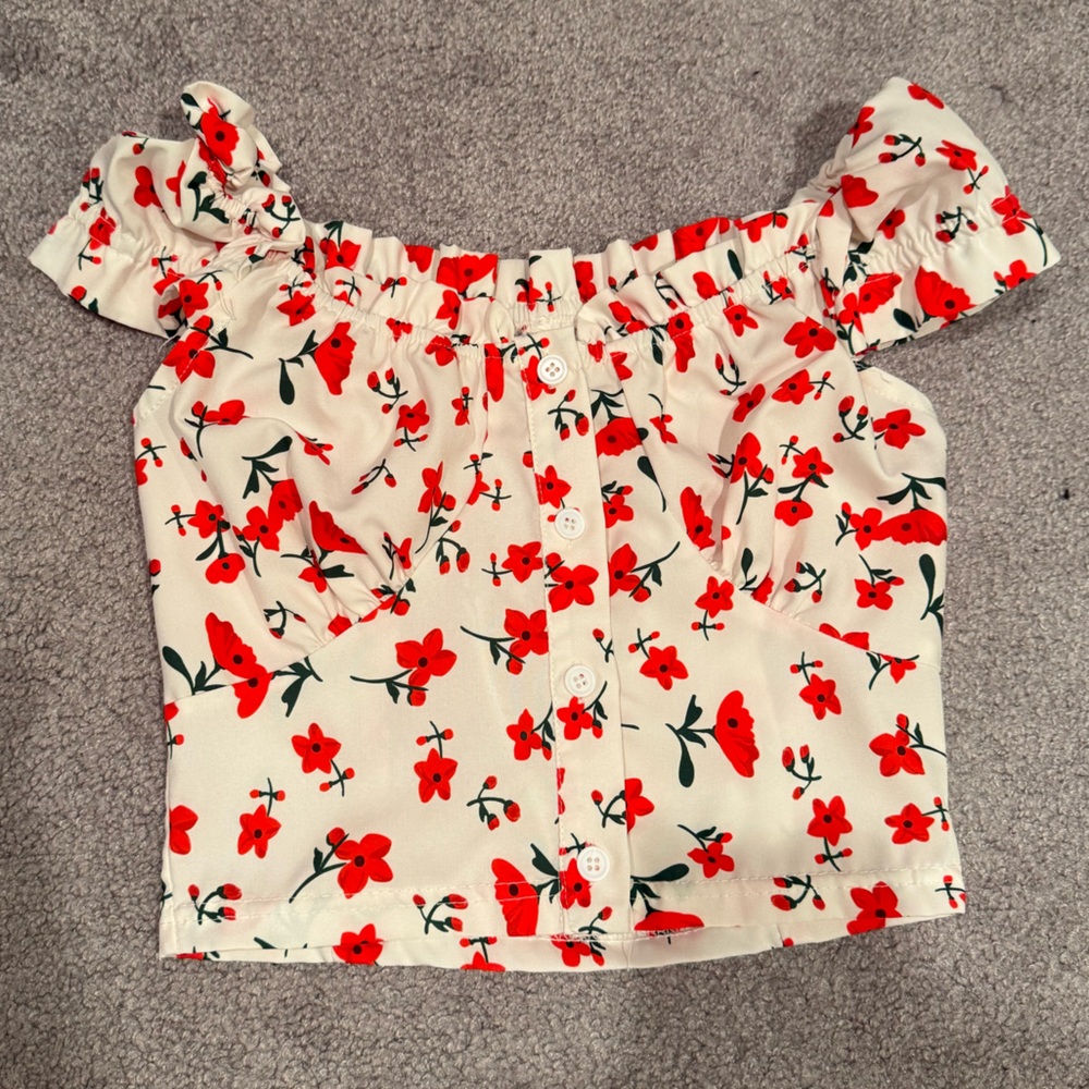 Floral cropped button up!